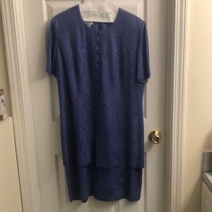 Karin Stevens two-tier dress. Size 16. Blue.